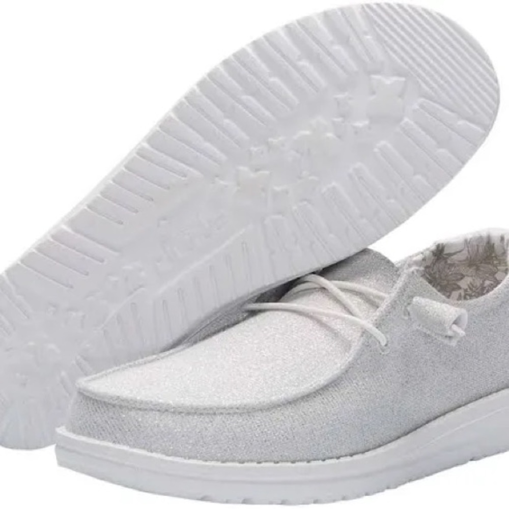 Women’s Size 8 Hey Dudes Wendy Stretch Sparkling White
